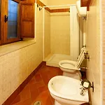 Azienda Agrituristica Le Terre Di San Leonardo Четраро
