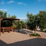 Azienda Agrituristica Le Terre Di San Leonardo * Четраро