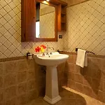 Фермерский дом Azienda Agrituristica Le Terre Di San Leonardo Четраро
