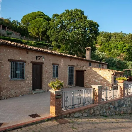 Azienda Agrituristica Le Terre Di San Leonardo Farmház *