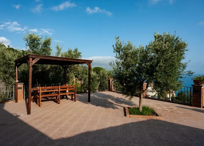 Azienda Agrituristica Le Terre Di San Leonardo * Cetraro
